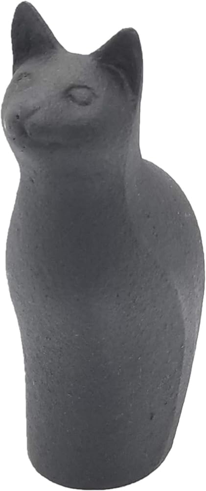 Iwachu Smug Cat Black Paperweight Nambu Ironware 3.5x6x8.5cm 30502-Kiichin - The #1 Place for Japanese Goods in Your Hand!