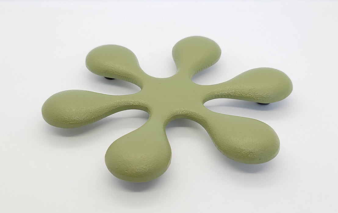Iwachu Matte Light Green Trivet 15Cm Nambu Ironware Model 17493-Kiichin - The #1 Place for Japanese Goods in Your Hand!