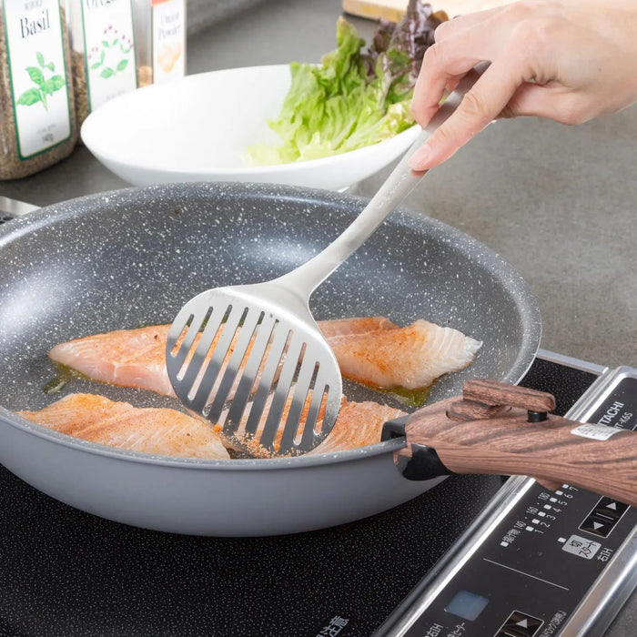 Sori Yanagi Small Stainless Steel Slotted Turner - Premium Quality Kitchen Utensil-Kiichin - The #1 Place for Japanese Goods in Your Hand!