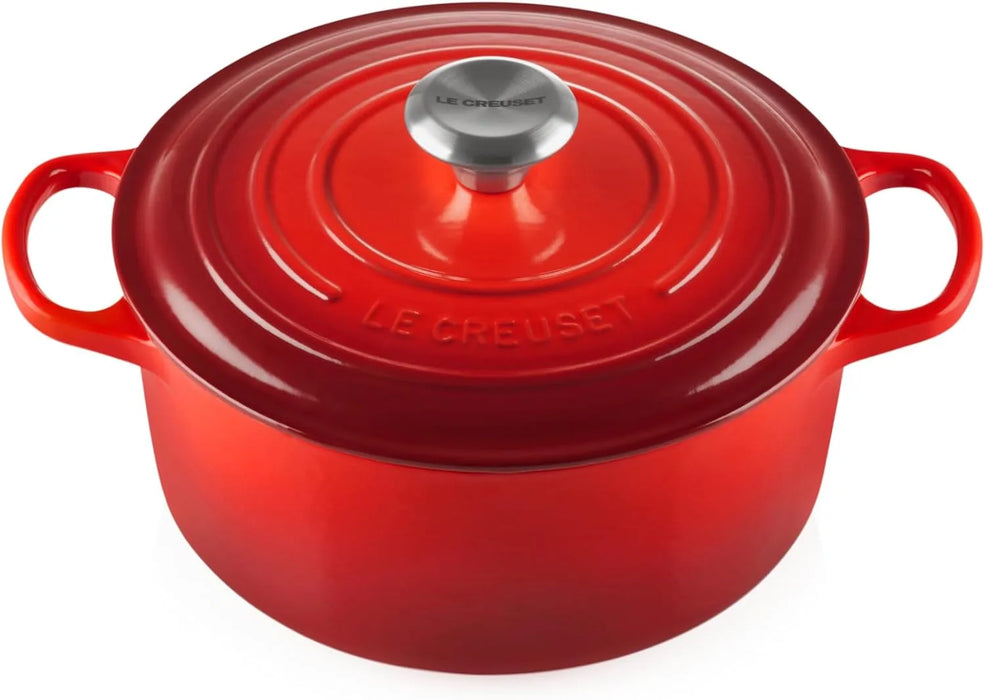 Le Creuset Signature Round Casserole with Lid 11 Inch Induction Compatible Le Creuset - Red
 - 0024147259770